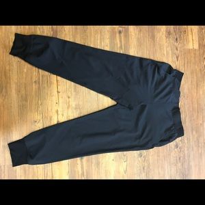 Women’s Lululemon size 10 joggers